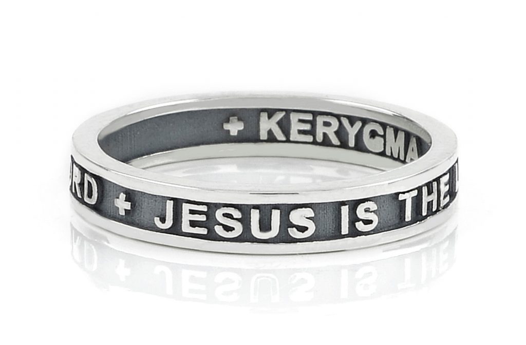 Anello rosario argento effetto brunito con scritta "Jesus is the Lord